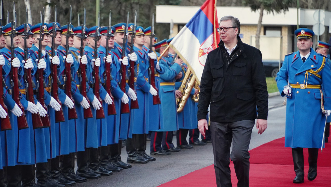 Vučić prisustvuje referisanju o stanju i sposobnosti Vojske Srbije