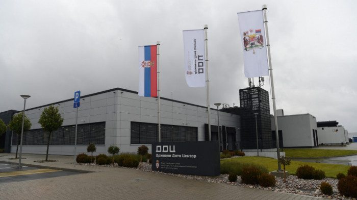 Vučić prisustvuje puštanju u rad novog superkompjutera u Kragujevcu