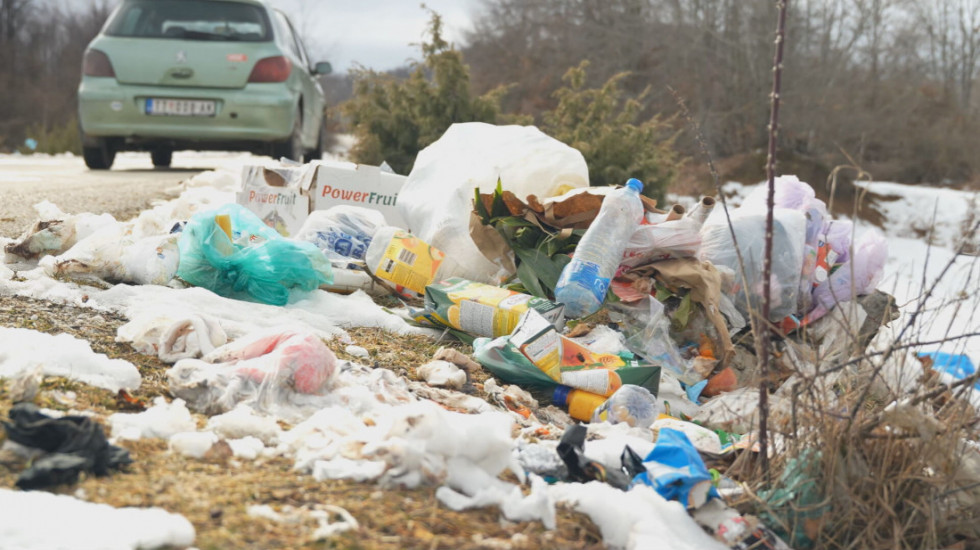 Gomilanje otpada na divljoj deponiji kod Tutina: Dat rok nadležnima, najavljene blokade i obustava plaćanja računa