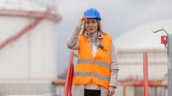 Đedović u obilasku novih rezervoara naftnih derivata u Smederevu, počelo punjenje dizelom