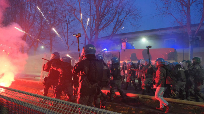Torino: Sukobi na protestu zbog zatvaranja društvenog centra Askatasuna