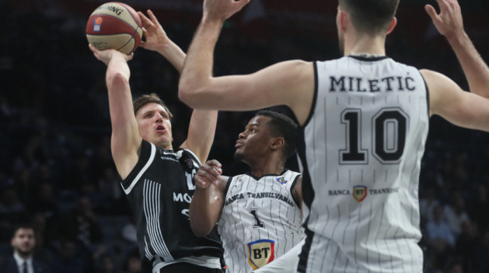 Sigurna pobeda košarkaša Partizana nad Klužom