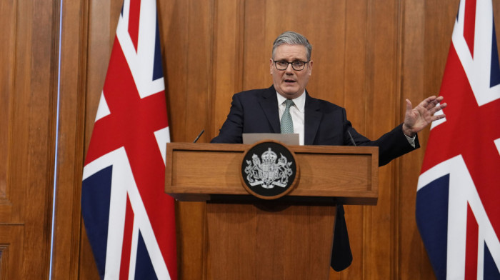 Starmer: Bivši princ Endrju Mauntbaten treba da svedoči protiv Epstina pred američkim Kongresom