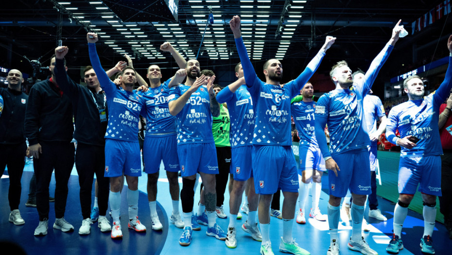 Hrvatsku rukometnu reprezentaciju pozdravili na aerodromu uz Tompsonove pesme, bez svečanog dočeka