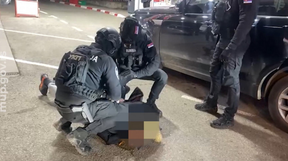 Zaplenjeno više od 500.000 psihoaktivnih tableta u Zemunu: Uhapšene dve osobe (VIDEO)