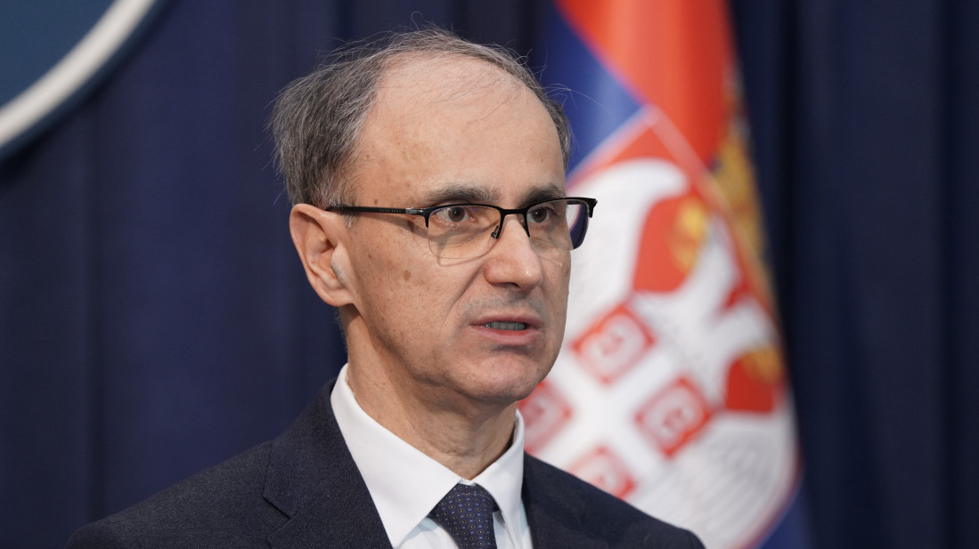 Macut: Razapeta lutka sa likom predsednika Vučića je poruka mržnje, organizatori protesta da preuzmu odgovornost