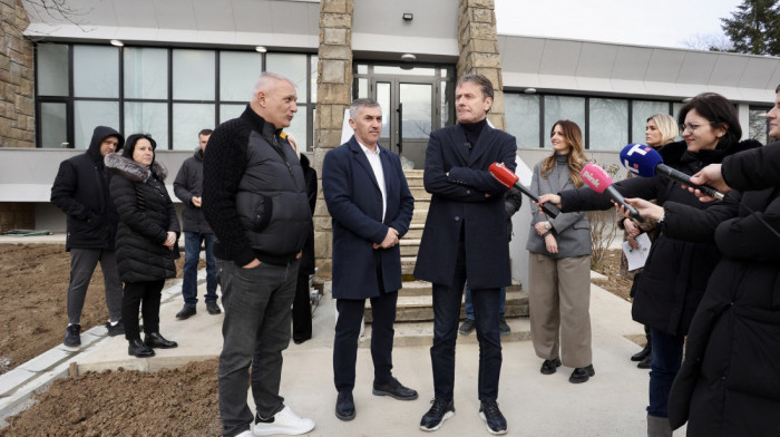 Glišić: Radi se na 27 škola u Srbiji, najmoderniji objekti i za decu u manjim sredinama