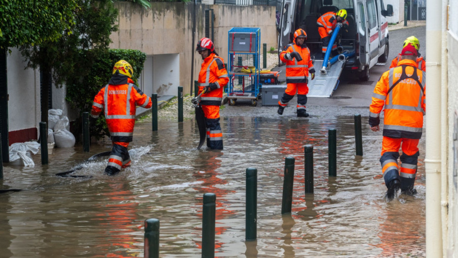 Vanredno stanje u Portugalu produženo do 15. februara: Porto u "crvenom" zbog vremenskih prilika