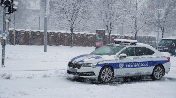 Očekuje se od osam do 20 centimetara vlažnog snega: Iz "Puteva Srbije" apeluju na vozače da budu posebno oprezni