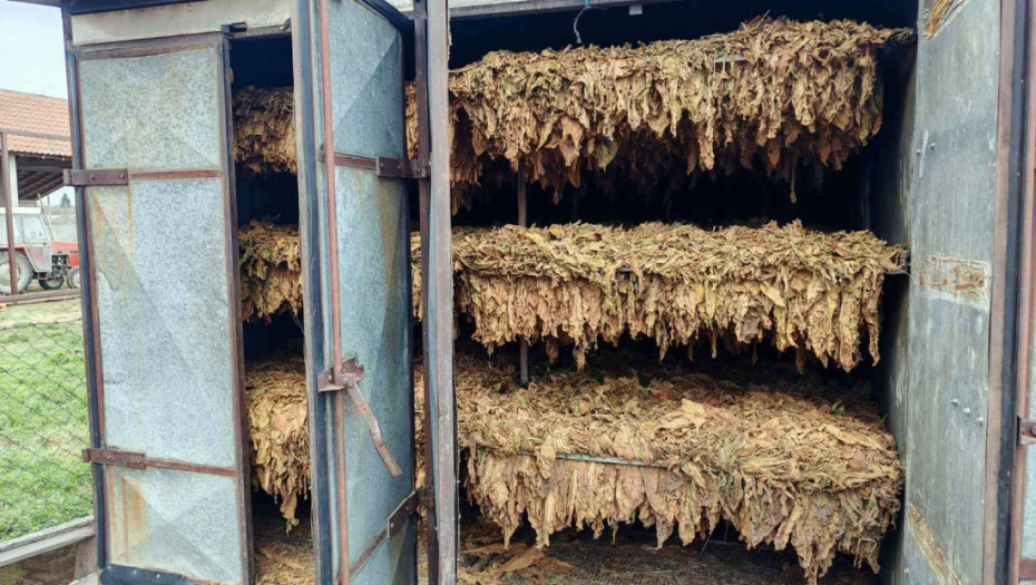 Policija uhvatila osumnjičene za držanje skoro 100 kilograma duvana bez dozvola