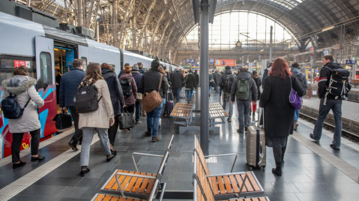 Tragedija u Nemačkoj: Grčki državljanin na smrt pretukao konduktera turskog porekla u vozu