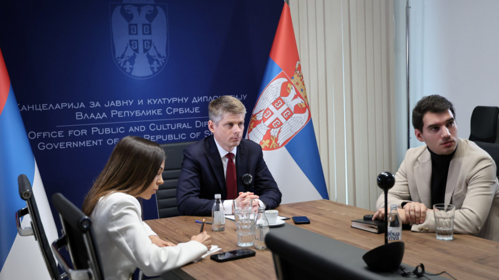 Gujon i ministarka kulture Burjatije na okruglom stolu o nasleđu Save Vladislavića