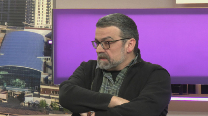 Dragoljub Stojković o romanu "Optički nišan": Delo kao svedočanstvo o ratu, apsurdu i sudbini malog čoveka