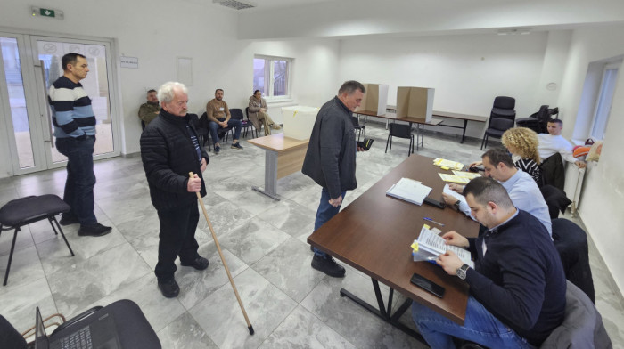 Ponovljeni izbori u Republici Srpskoj: Manji problemi u Doboju, MUP tvrdi - bez incidenata