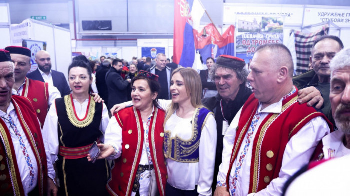 Đurđević Stamenkovski na Sajmu zavičaja: Čuvanje tradicije je naša zvanična politika
