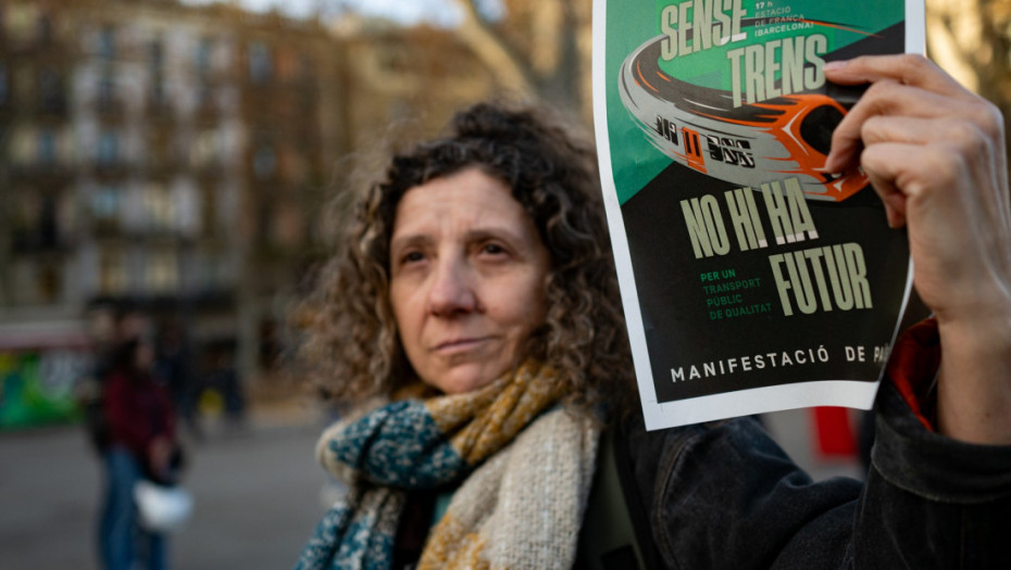 Mašinovođe u Španiji najavile trodnevni štrajk: Protest zbog bezbednosti posle smrtonosnih železničkih nesreća  (FOTO)