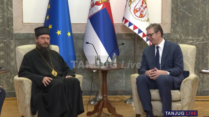 Vučić sa episkopom Sergijem koji će mu uručiti Orden Novomučenika bihaćko-petrovačkih