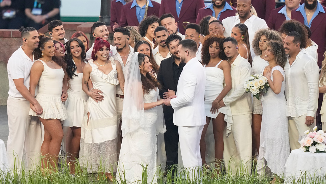 Venčanje na Superbolu nije bilo samo koreografija: Par pozvao Bad Bunny-ja na svadbu, pa dobio ponudu koja se ne odbija