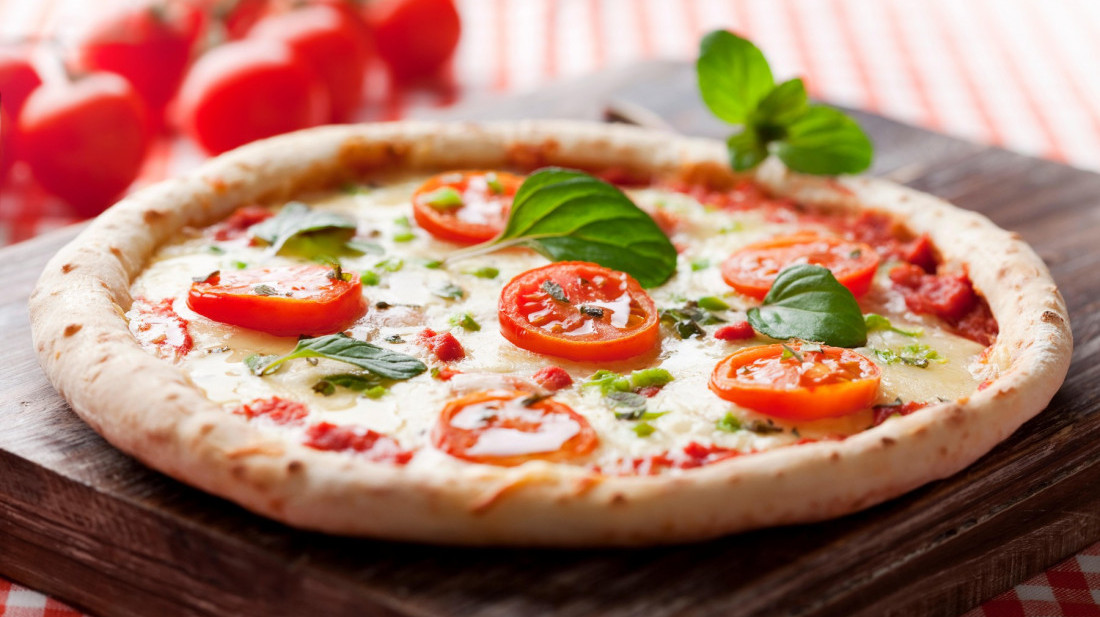 Svetski dan pice i tradicija koja je osvojila ceo svet: Koje su tajne prave napolitane