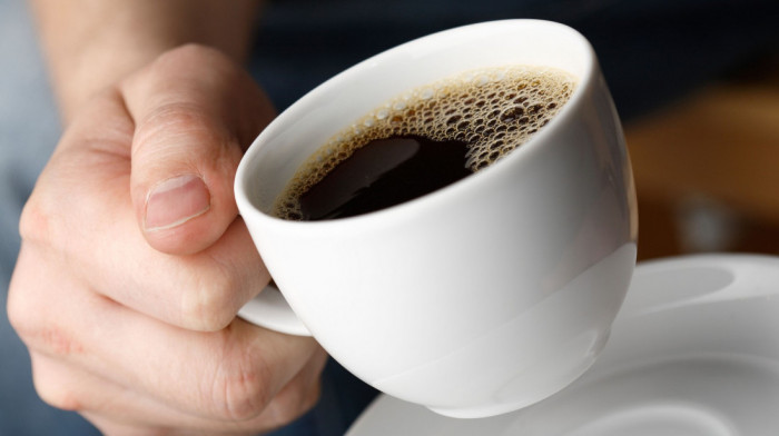 Istraživanje u SAD: Ispijanje kafe i čaja sa kofeinom pomaže u smanjenju rizika od demencije