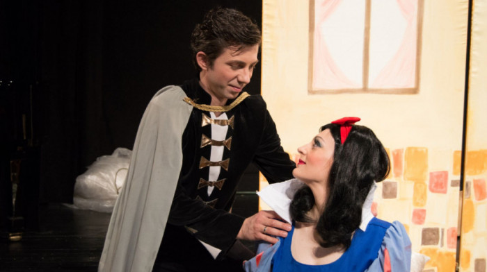 "Jer bajke su još lepše — kada se pevaju": Opera za decu "Snežana i sedam patuljaka" na sceni Madlenianuma