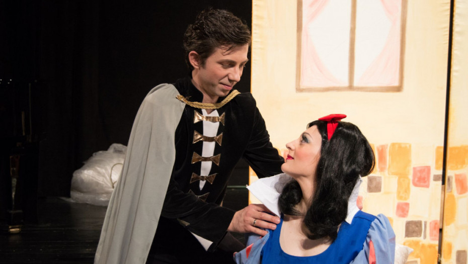 "Jer bajke su još lepše — kada se pevaju": Opera za decu "Snežana i sedam patuljaka" na sceni Madlenianuma