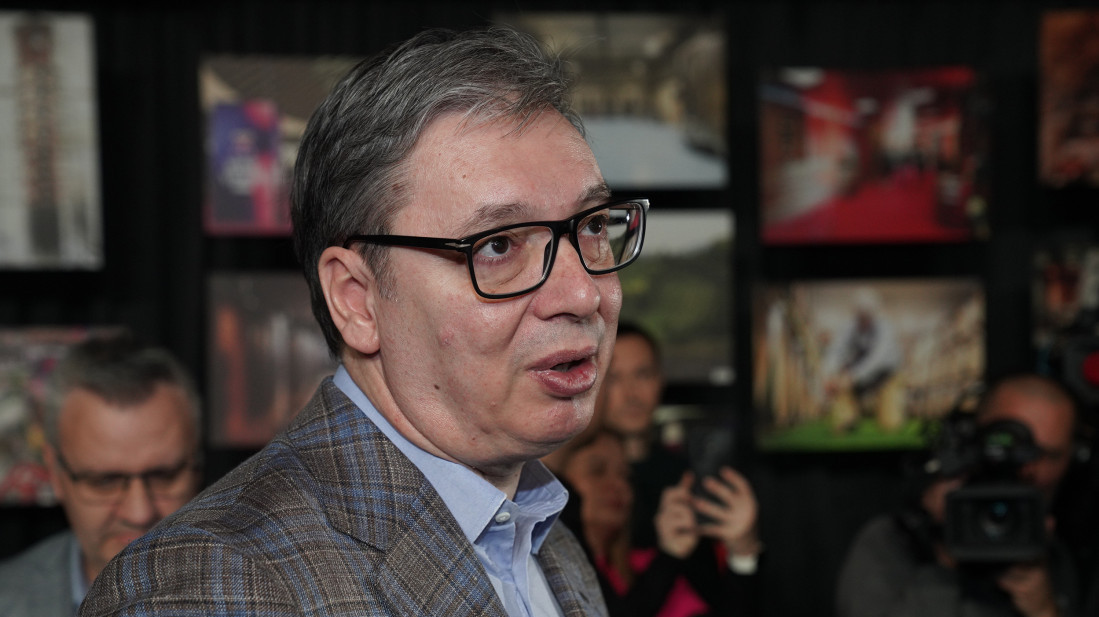 Vučić uručio rešenja za podsticaje domaćim vinarima: "Podrška izvozu na kinesko tržište"