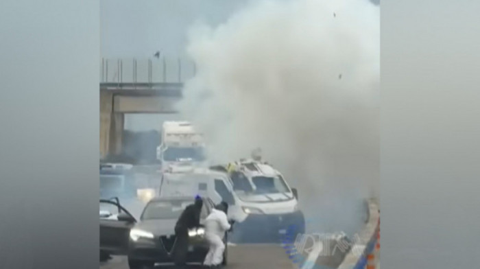 (VIDEO) Bivši vojnik uhapšen zbog pokušaja "filmske" pljačke blindiranog vozila u Italiji