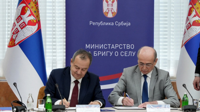 Krkobabić i Dačić potpisali Protokol o bespovratnim sredstvima za dobrovoljna vatrogasna društva u selima