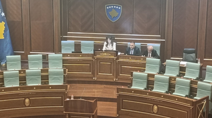 Konstituisana skupština tzv. države Kosovo: Hadžiju izabrana za predsednicu, Slavko Simić potpredsednik