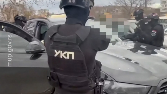 Uhapšen muškarac u Beogradu: Sumnja se da je kao pripadnik "Vračaraca" švercovao drogu i oružje