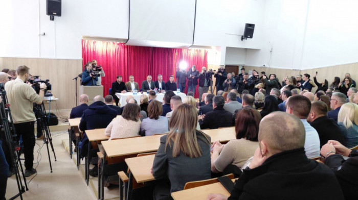 U Kosovskoj Mitrovici počeo sastanak političkih i institucionalnih predstavnika Srba