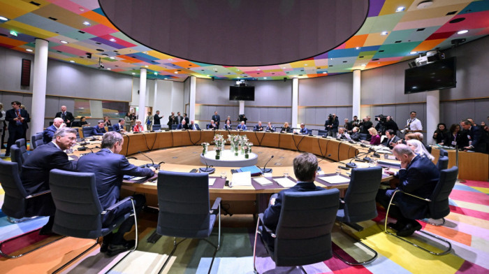 Nova politika EU - Kupuj evropsko: Sukob lidera na samitu u Belgiji, Francuska najveći promoter, fon der Lajen oprezna