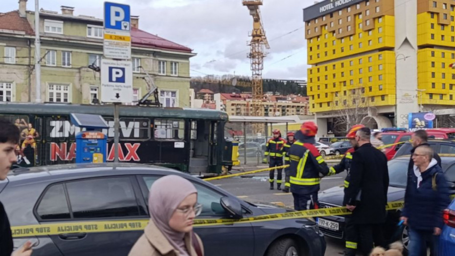 Treći dan protesta u Sarajevu nakon tramvajske nesreće u kojoj je poginuo mladić