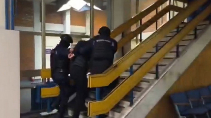 Zapalio tri kamiona u Novom Sadu, šteta oko 350.000 evra: Uhapšen osumnjičeni za teško delo protiv opšte sigurnosti