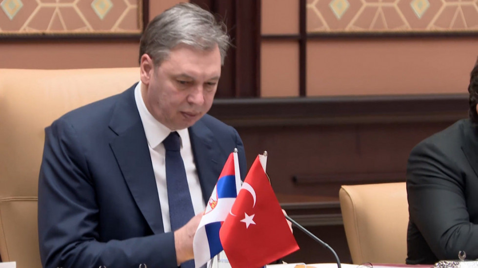 "Nije mi bilo svejedno": Vučić kada je saznao da su mu iz vlade poslali petogodišnji plan koji je napisala AI