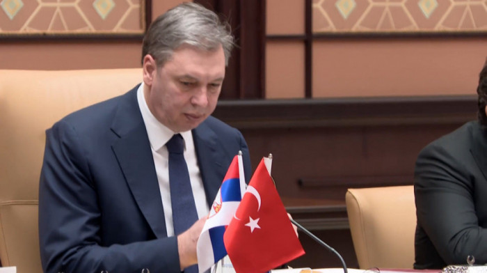 "Nije mi bilo svejedno": Vučić kada je saznao da su mu iz vlade poslali petogodišnji plan koji je napisala AI