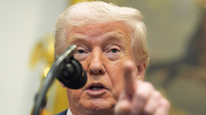 FT: Tramp planira smanjenje carina na čelik i aluminijum, akcije američkih firmi padaju