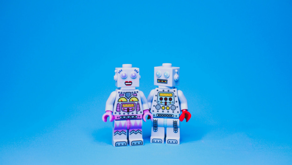 "Na kafi sa psihologom" u susret Danu zaljubljenih: Tehnologija i veštačka inteligencija menjaju kontekst intimnosti