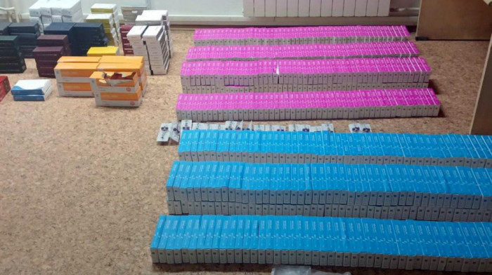 Uhapšena četvoročlana grupa privrednih kriminalaca: Nađena im roba za "crno tržište" vredna šest miliona