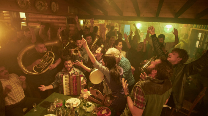 Hit predstava Zvezdara teatra pretočena u film: "Sportsko srce" uskoro u bioskopima