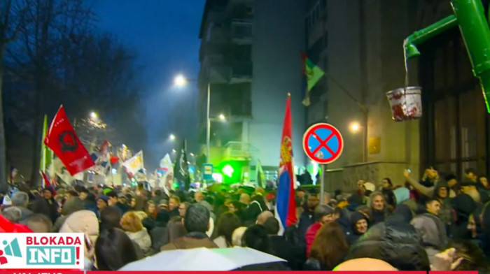 "Institucije ćute, mi pamtimo": Protest u Valjevu održan bez incidenata