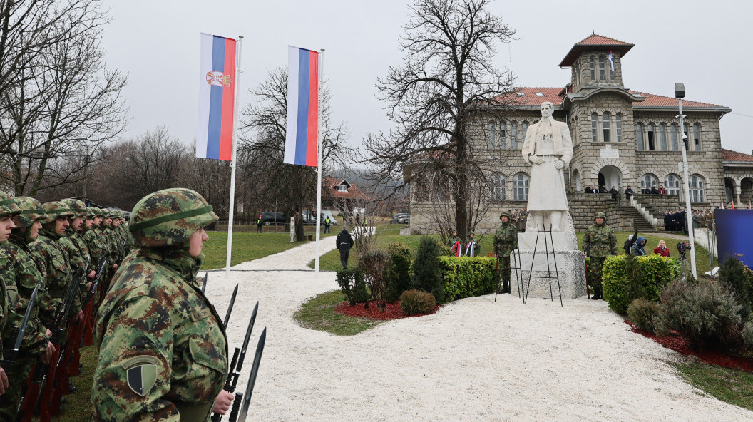 Održana ceremonija povodom Dana državnosti u Orašcu, Macut: Samo zajedno i kroz dijalog možemo očuvati mir