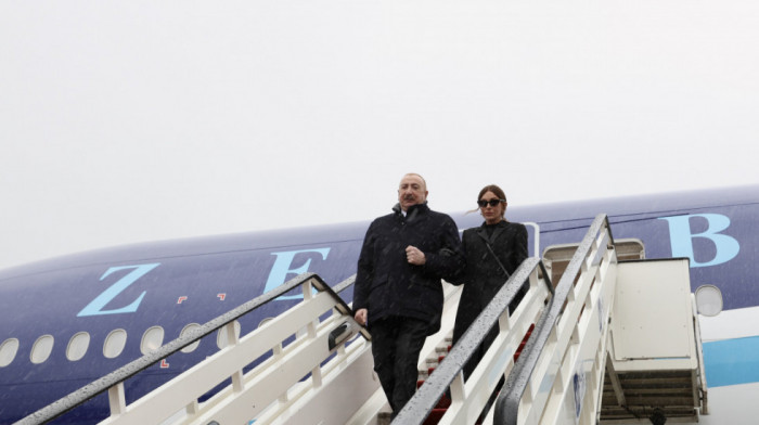 Alijev položio venac na spomenik Hejdaru Alijevu u Tašmajdanskom parku (VIDEO)