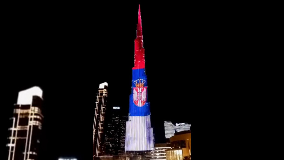 "Hvala, dragi pijatelji": Najviša zgrada na svetu-Burdž Kalifa u bojama srpske zastave, Vučić se oglasio na Instagramu
