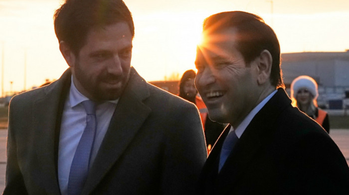 Državni sekretar SAD Marko Rubio stigao u Budimpeštu: U planu sastanci sa Sijartom i Orbanom