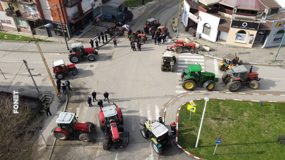 Obustavljen saobraćaj u više mesta u Srbiji zbog protesta poljoprivrednika: Spisak zatvorenih deonica