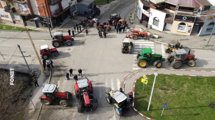 Obustavljen saobraćaj u više mesta u Srbiji zbog protesta poljoprivrednika: Spisak zatvorenih deonica