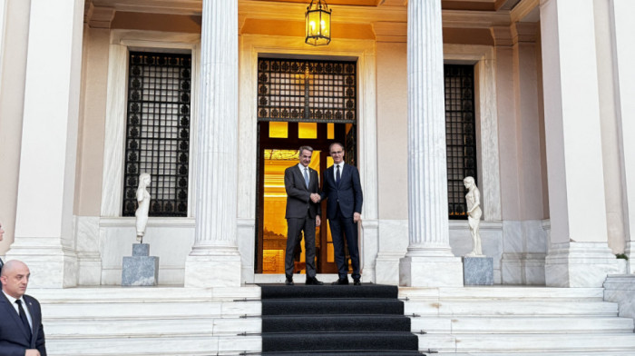 Premijer Macut u dvodnevnoj radnoj poseti Grčkoj: U Atini se sastao sa Micotakisom