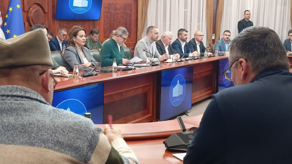 Dogovor sa poljoprivrednicima nije postignut, neka udruženja napustila sastanak, Glamočić: Ovo je samo prva runda